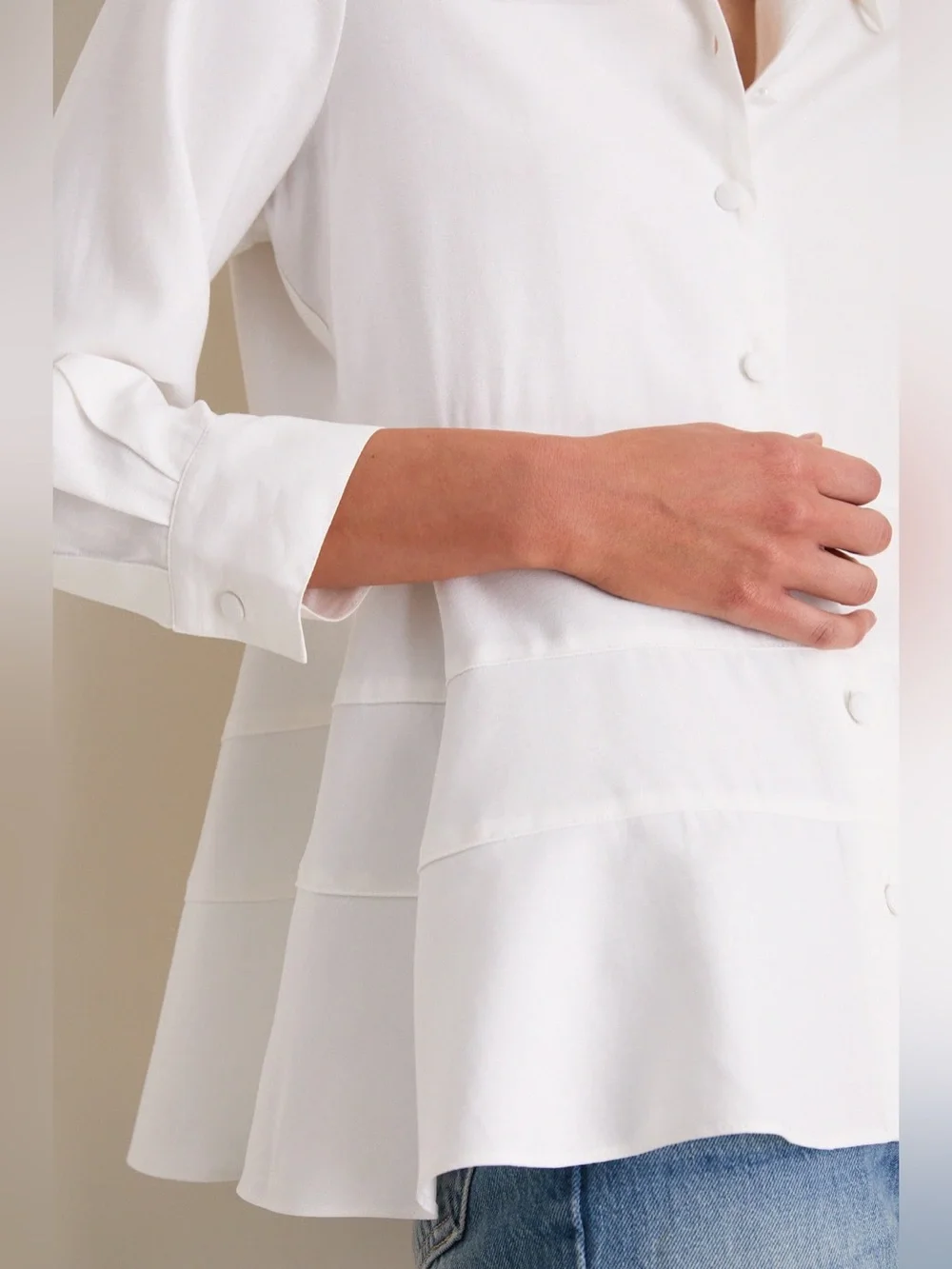 NEW Tuckernuck Pomander Place White Ashlen Blouse NWT.       1